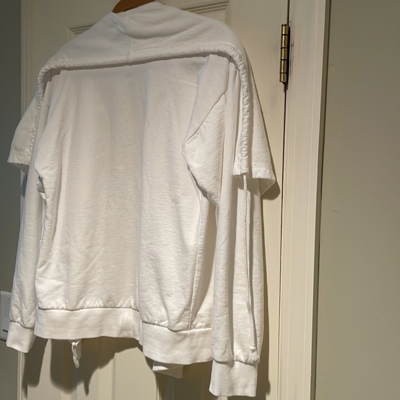 Young Fabulous & Broke white open sweatshirt jacket. Size sm - Picture 6 of 10